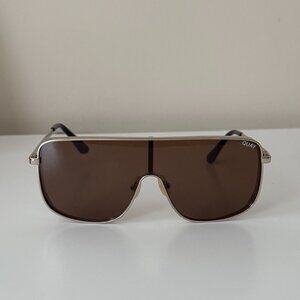 QUAY - Unbothered - KYLIE X QUAY